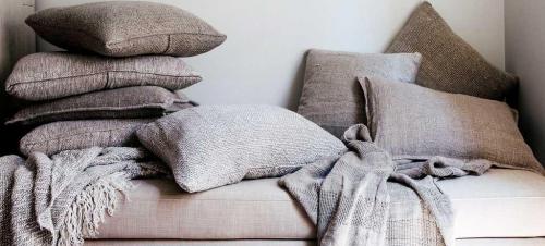 Hand-woven Linen cushions by Talloh